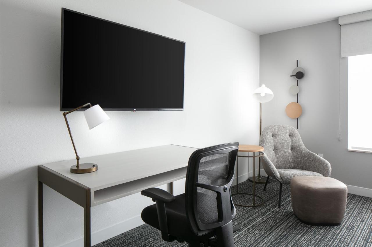 Towneplace Suites By Marriott ออชคอช ภายนอก รูปภาพ